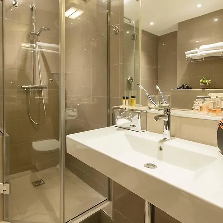 호텔 Montbriand - Ancien Alixia 4*